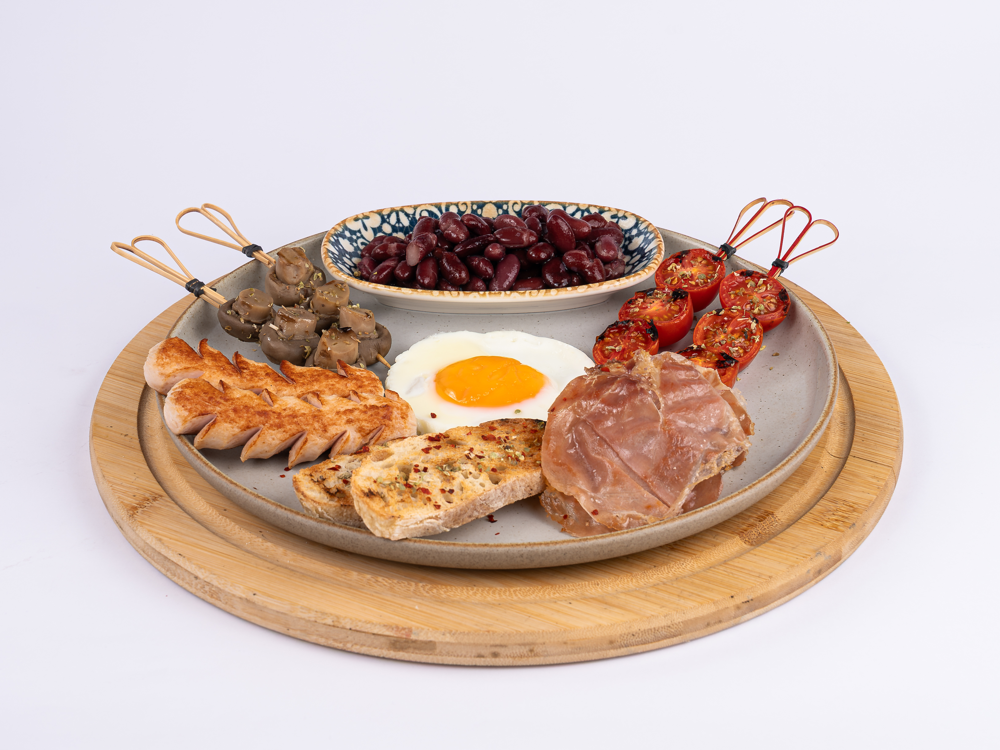 ENGLISH BREAKFAST (İKİ SEÇENEKLİ-DOMUZLU VEYA DANA SOSİSLİ)
